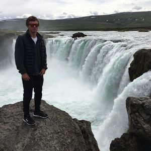 Meet your Posher, Aaron